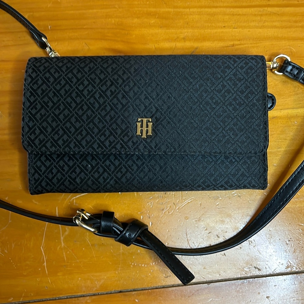 Tommy Hilfiger black with gold hardware phone wallet crossbody
